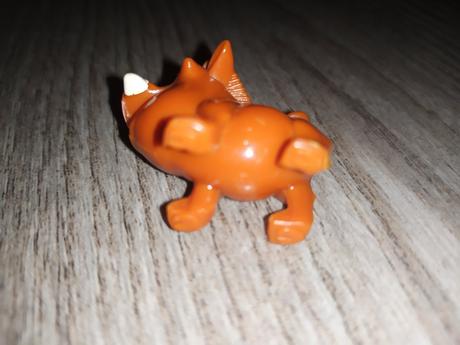 Kinder prasiatko levi kral,