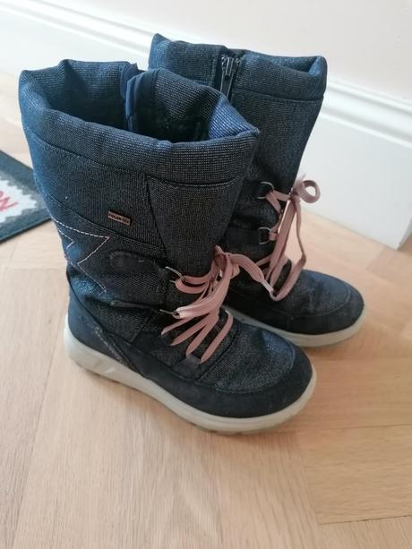 Dievčenské snehule 32, 32