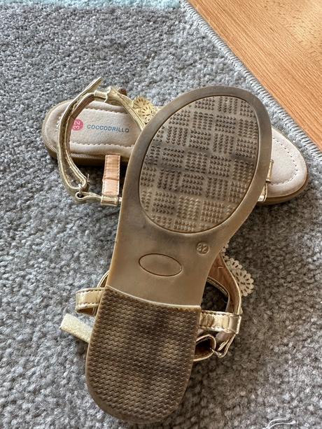 Zlate sandálky cocodrillo, vel 32, 7 eur, coccodrillo,32