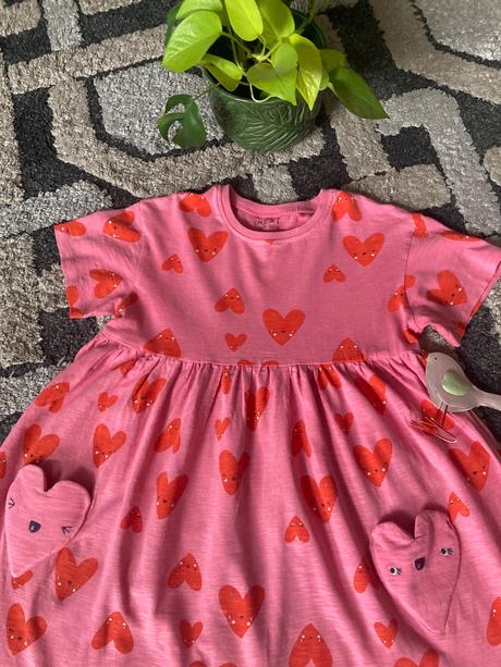 Nádherne srdieckove saty zn.next top stav, next,122