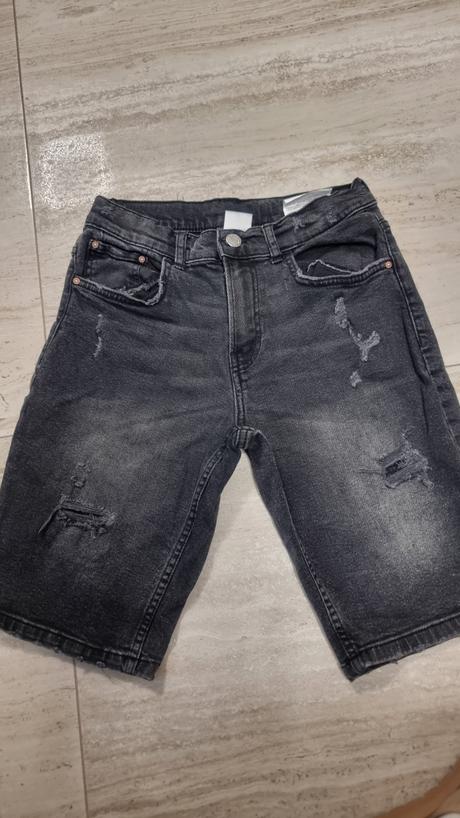 Tmavosede sortky, zara,164