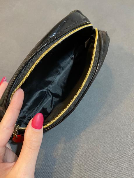 Lesklá kozmeticka taška, 