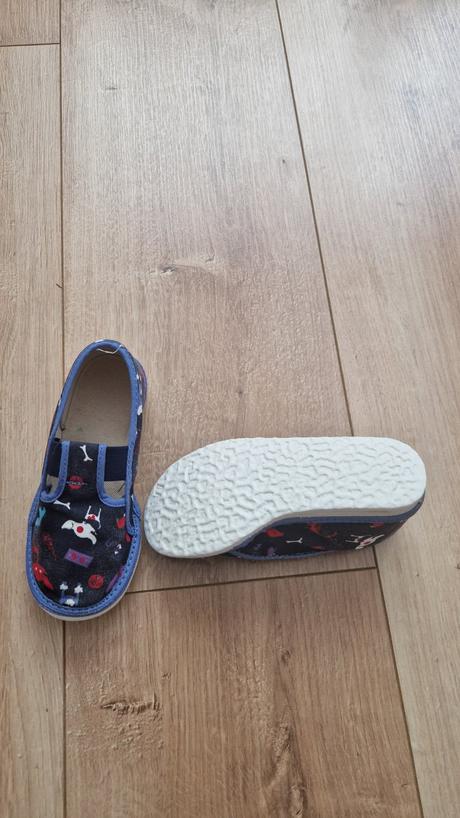 Papučky veľ. 24., 24