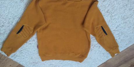 Krásny svetrik, 128