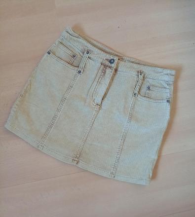 Menšestrová minisukňa, s