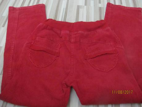 Menčestrové nohavice, 122