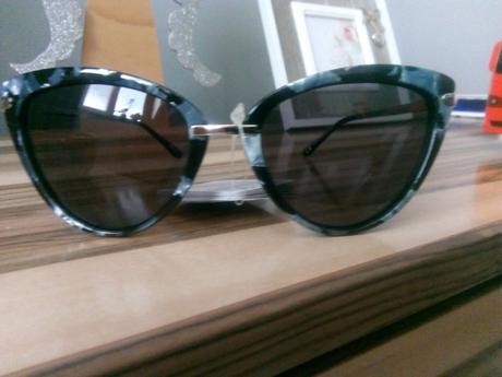 Slnečné okuliare, avon