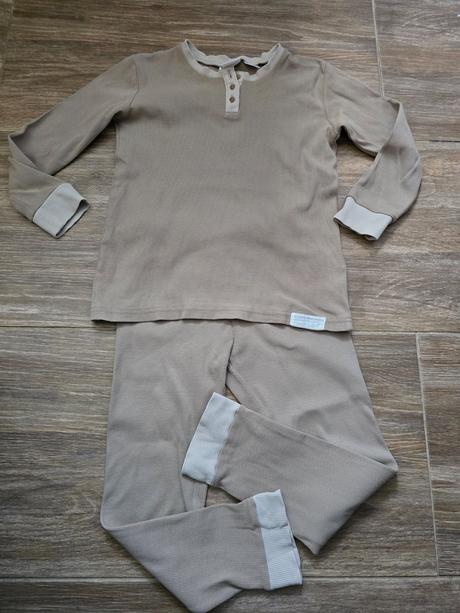 Pyžamo č.122, zara,122