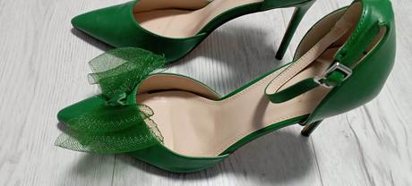 Lodičky s prackou, 40