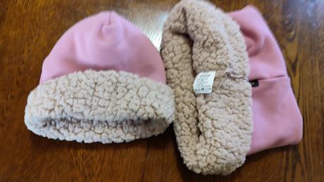 Zimná čiapka s tunelom, <50