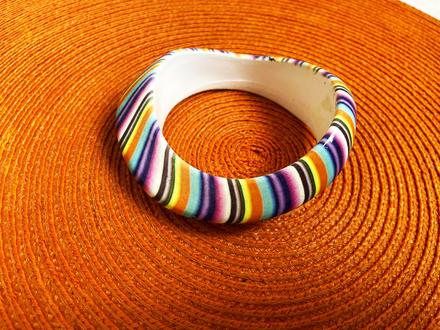 Zaujímavý náramok, 