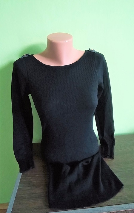 Predlžený sveter s-m, s