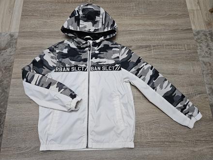 Prechodna vetrovka, 128