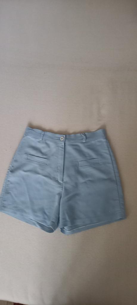 Dámske krátke nohavice, m
