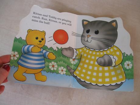 Leporelo - busy kitten,