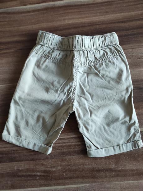 Šortky, f&f,104