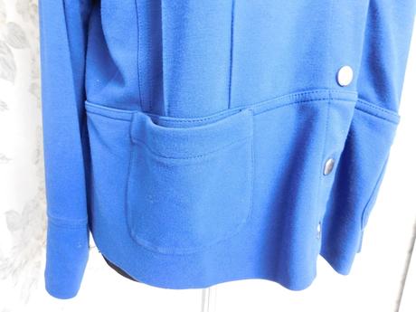 Kvalitny damsky blejzer, 48