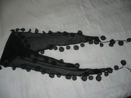 Elegantna čierna šatka, xxxl