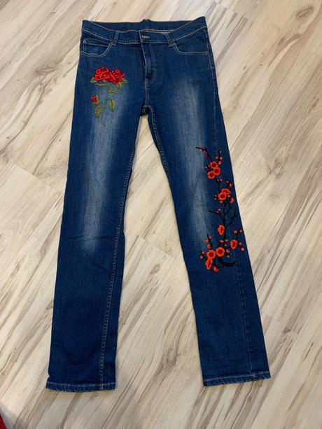 Vyšívané rifle, 44