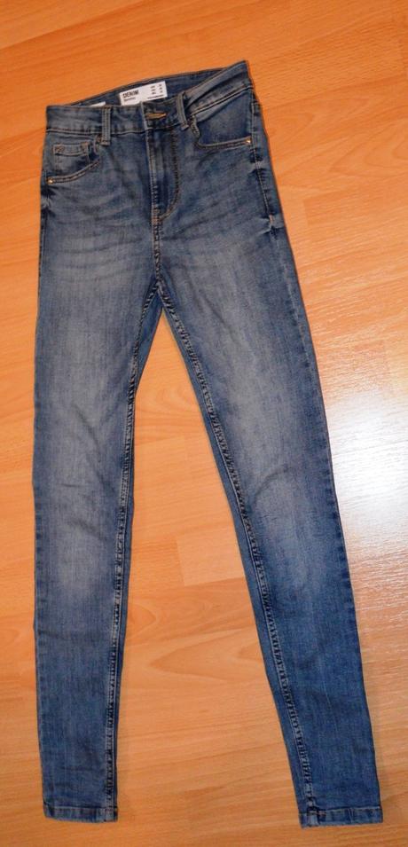 Znackove slimky, 152