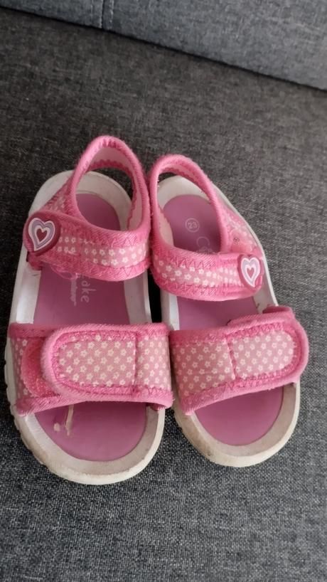 Letné sandálky, 23