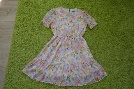 Šaty s kvietkami, reserved,146