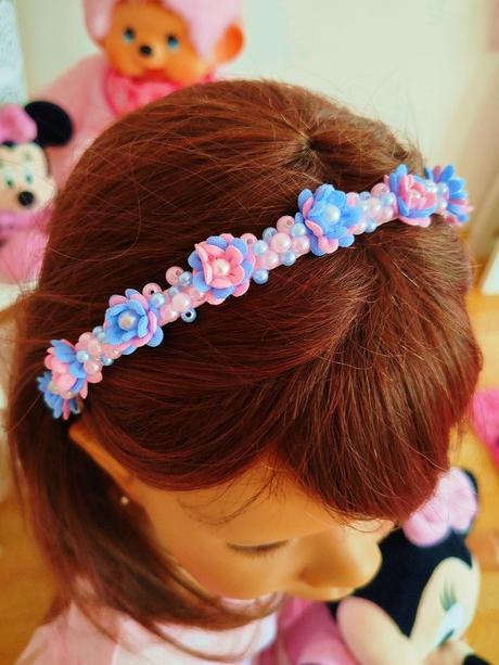 Čelenka s perličkami a 3d kvietkami, 