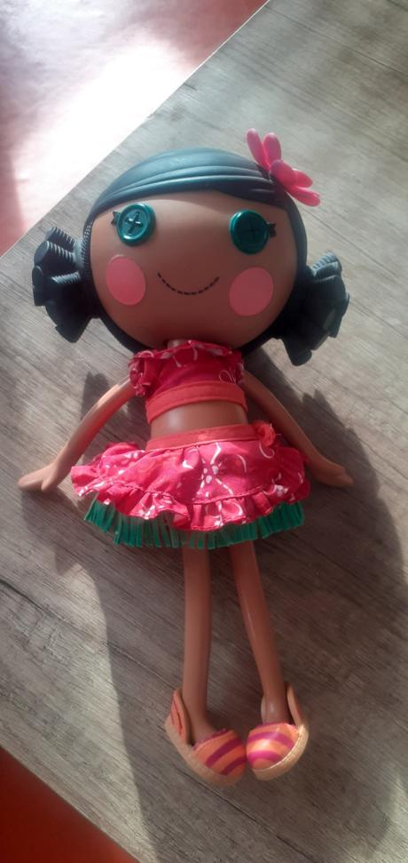 Bábika lalaloopsy, 