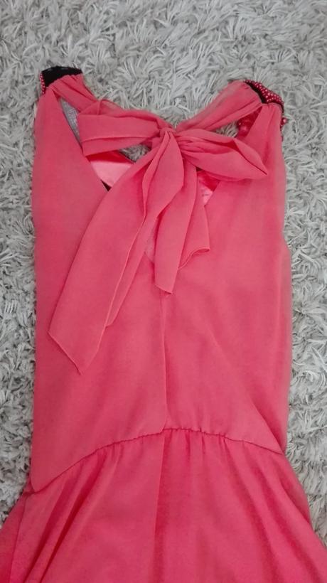 Dámske spoločenské šaty, 36