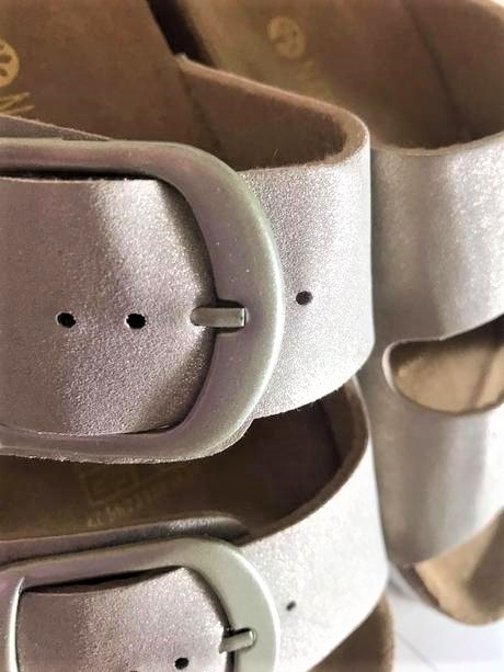 Ortopedické šľapky béžové so zlatým popraškom, 38