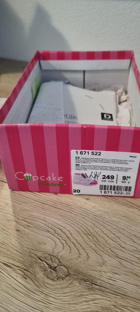 Papucky, cupcake,20