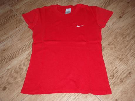 Červené tričko nike, nike,m