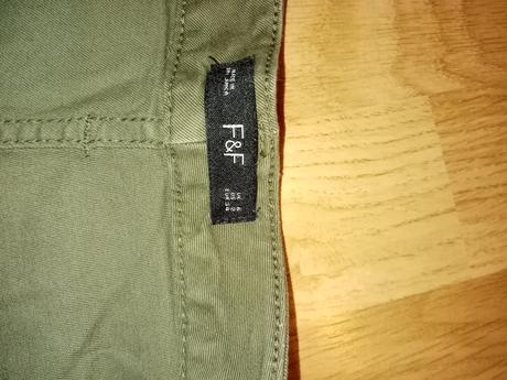 Kraťasy z tesca, f&f,34