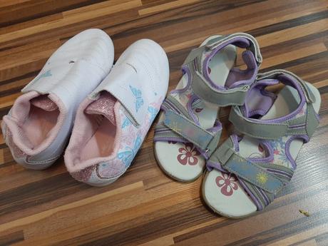 Botasky a sandalky velk. 30 a 32., 32