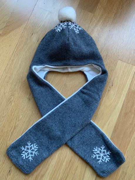 Značkova čiapka so šálom jacadi, jacadi,86