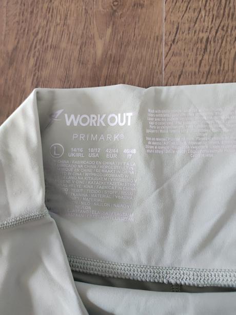 Dámske športové legíny, primark,l