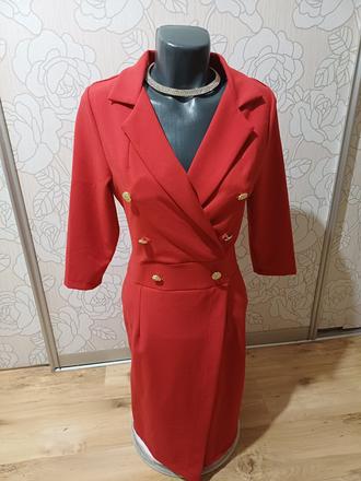 Krasne cervene saty, 38