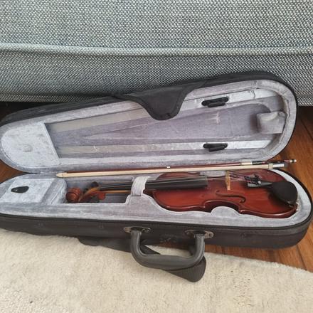 Husle 1/8,