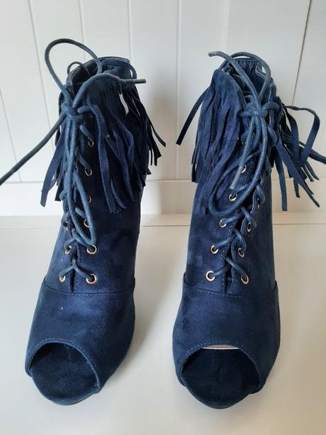 Topánky so strapcami, 41