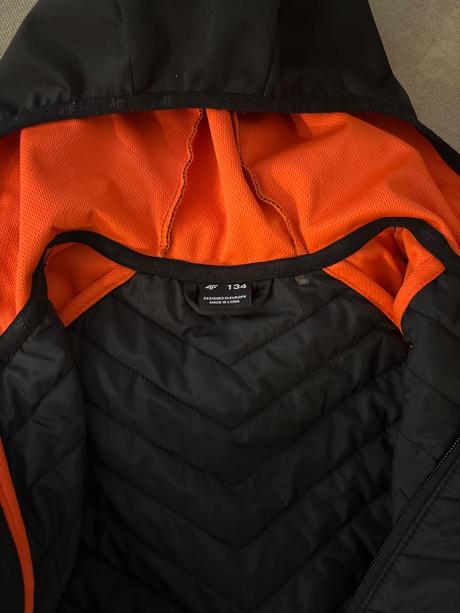 Prechodna sportovna bunda 4f, 134