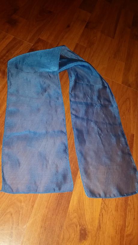 Modrá a čierna šatka-cena spolu,