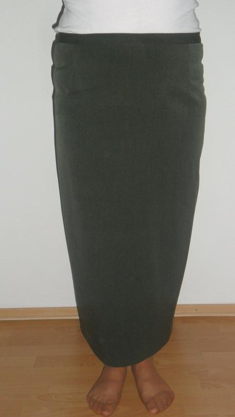 Sukňa tmavozelená, 44