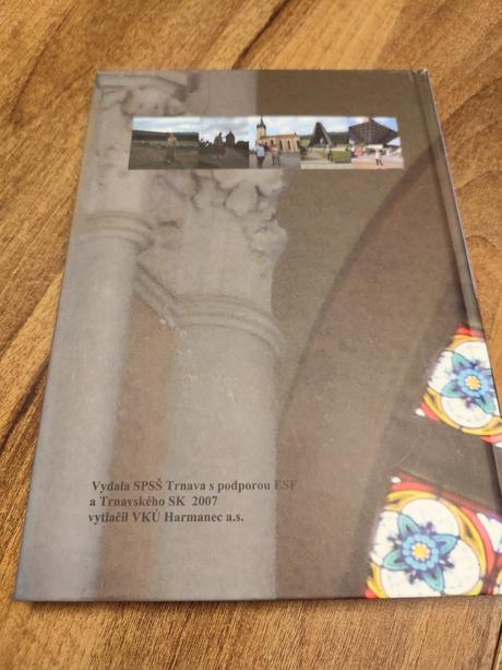 D.slušný architektúra slovenska, veľmi dobrý stav, 