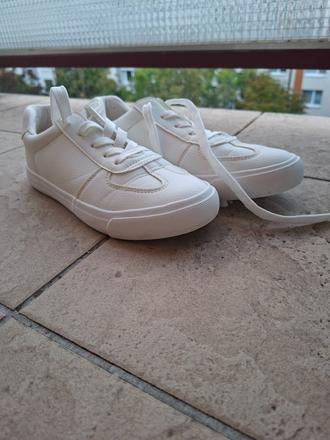 Tenisky, reserved,37
