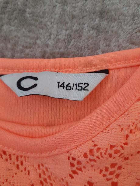 Predám dievčenské tielko, 152