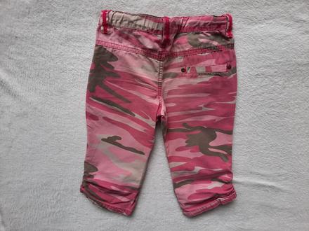 Maskáčové nohavice, 110