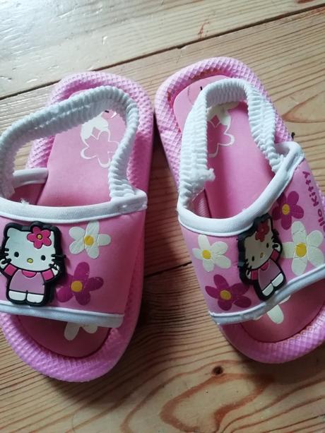 Šľapky hello kitty, 21