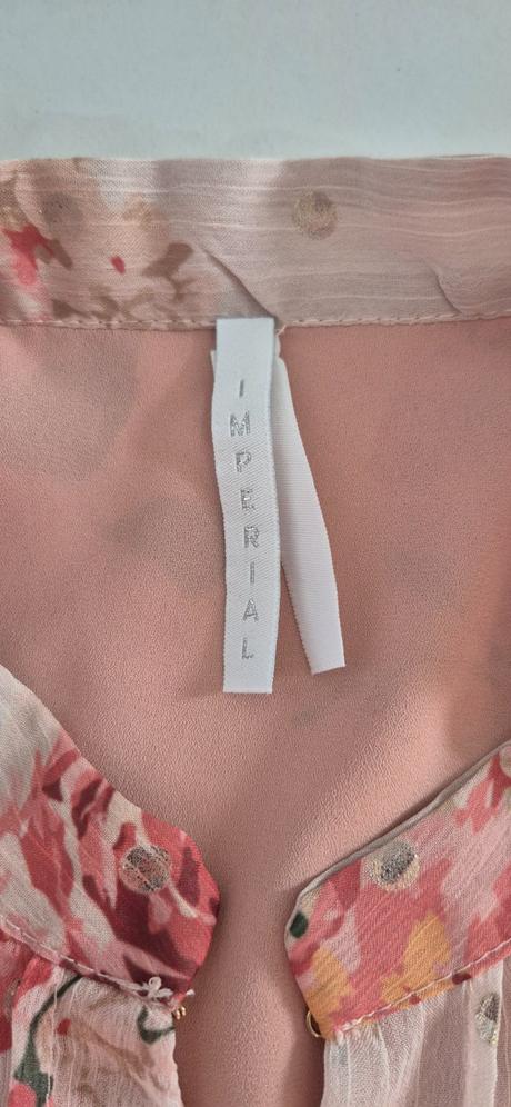 Krásne romantické kvetinové šaty talianskej značky, s