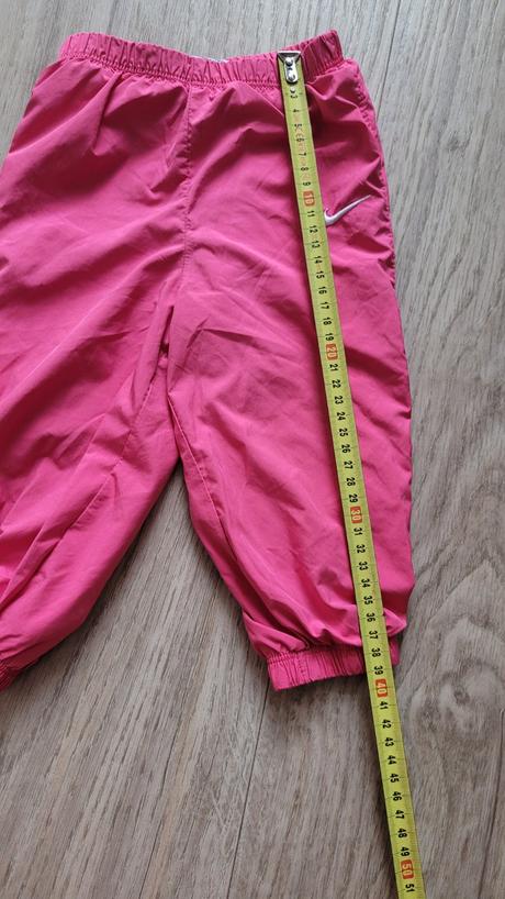 Sustakova suprava nike, nike,80