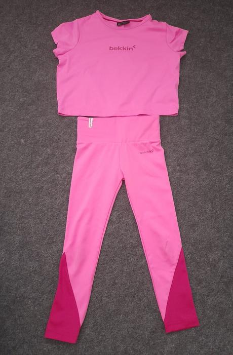 Súprava na cvičenie alebo tanečnú, 104